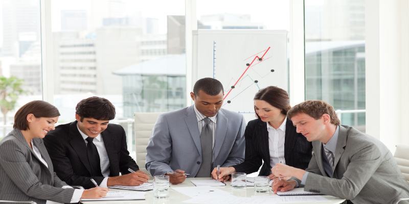 Business for Sale VS. Starting from Scratch: Whats Better in 2025?