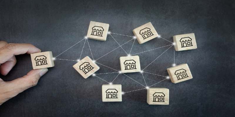 Franchise vs Chain Businesses: What Potential Buyers Need to Know