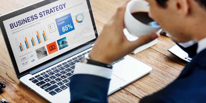 What is bootstrapping in business? An entrepreneurial guide