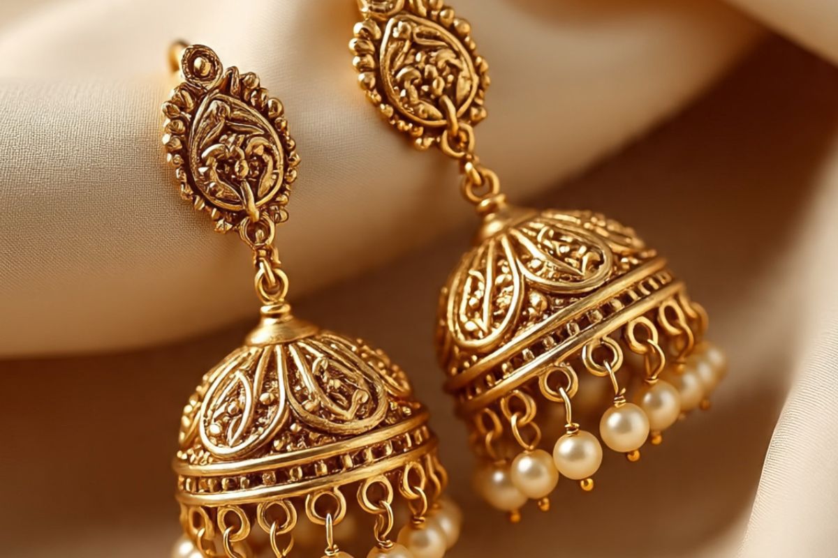 Light Weight Jhumka: बेटी की शादी हो या देना हो किसी को तोहफा, तो देखें ये लेटेस्ट झुमके डिजाइन 2 Light Weight Jhumka