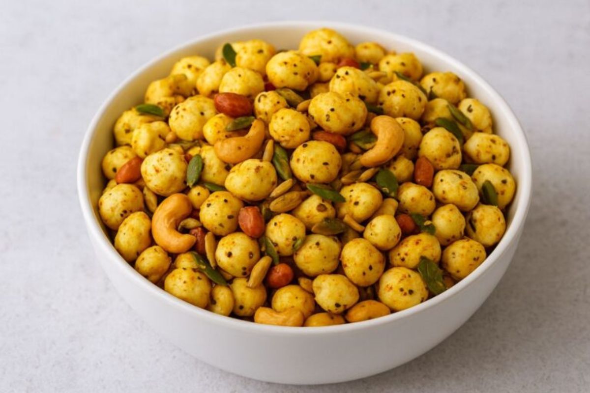 Makhana Recipe Ideas: आपने मखाना ऐसे नहीं खाया होगा! ट्राई करें ये 7 आसान और टेस्टी रेसिपी आइडियाज 1 Makhana Recipe Ideas 2