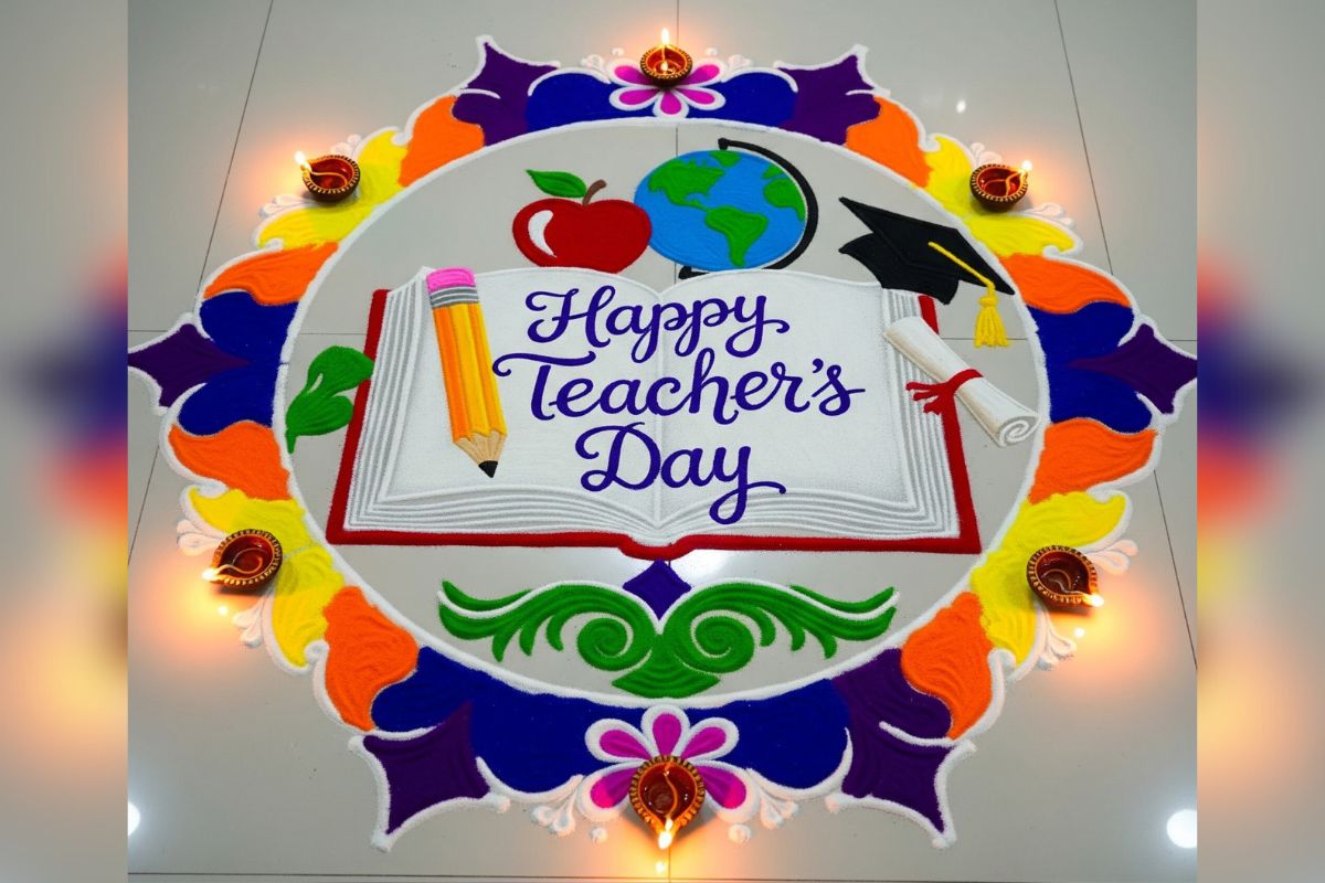 Teacher'S Day Rangoli Design: टीचर्स डे को बनाएं यादगार इन ट्रेंडी रंगोली डिजाइनों के साथ 4 Teacher’s Day Rangoli Design