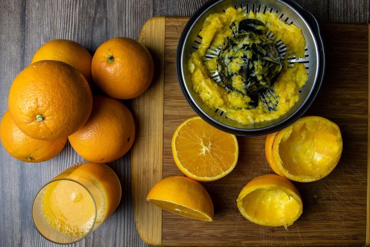 Benefits Of Mosambi Jucie: खट्टे-मीठे इस फल के फायदे जानकर आप भी रह जाएंगे दंग, शरीर का करता है इन चीजों से बचाव 2 Mausbi Juice