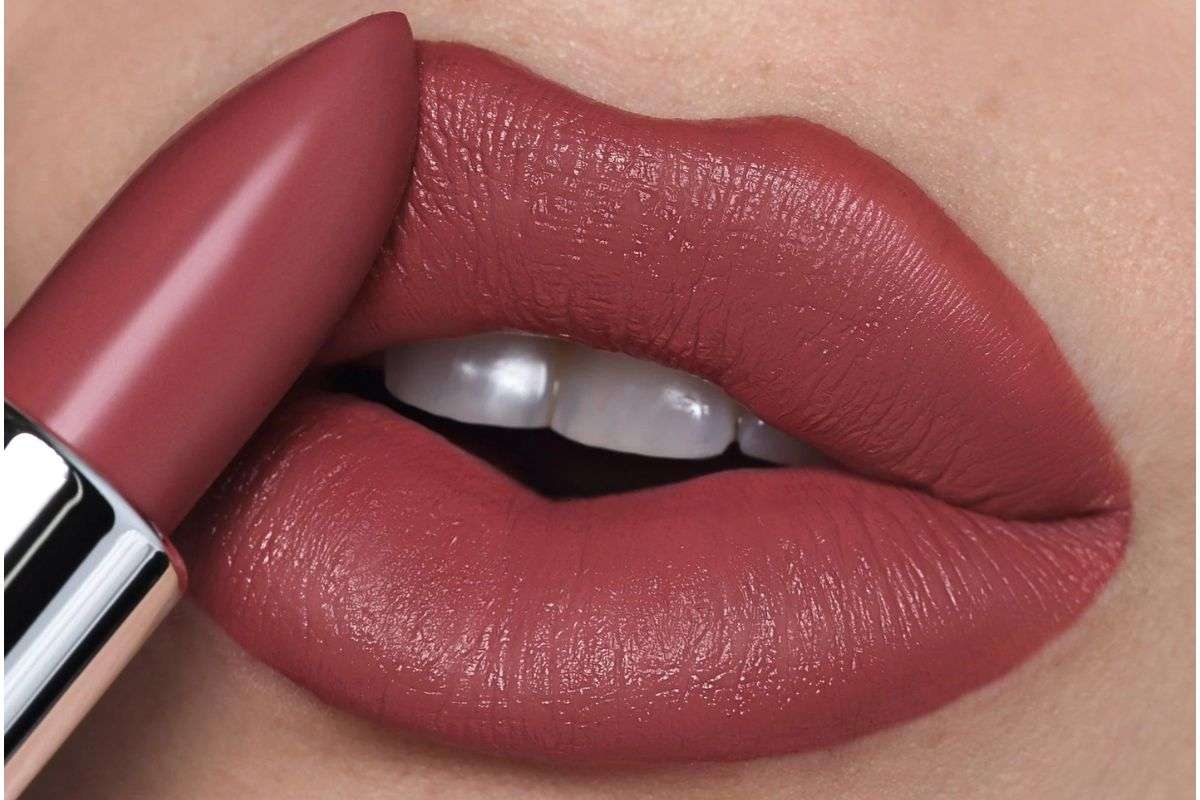 Best Lipstick Shades For Dusky Bride 2