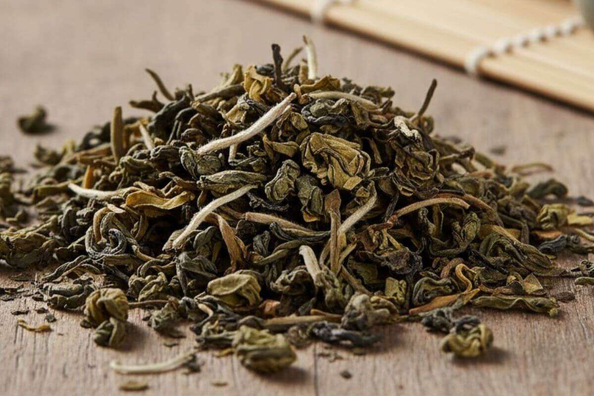 How To Make Natural Fertilizer From used Tea Leaves 