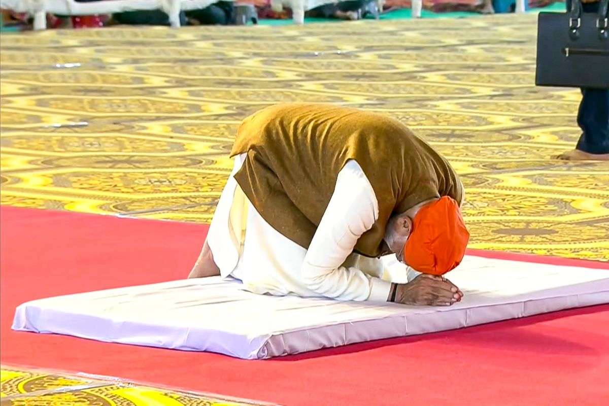 पहले राम मंदिर, फिर गुरुद्वारा पहुंचे पीएम मोदी, 350वें शहीदी दिवस पर सुनाई 6 साल पहले की घटना