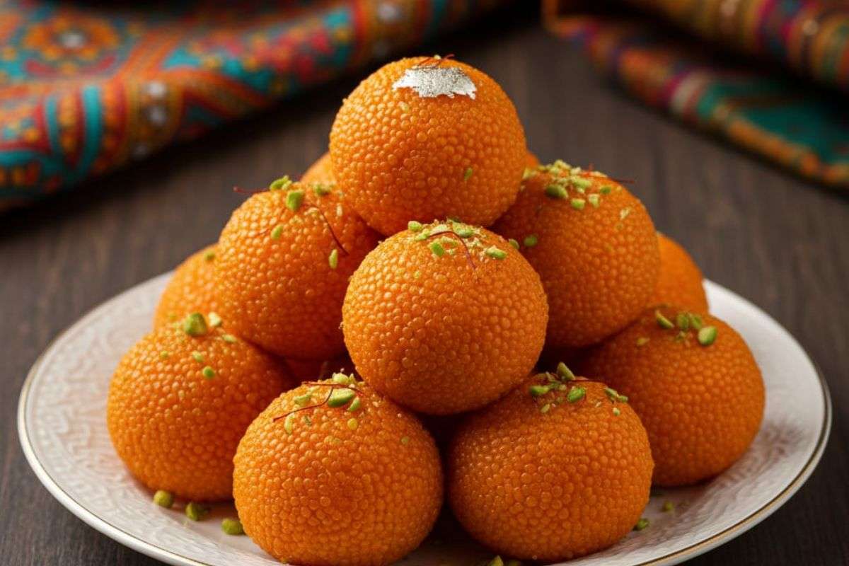 Moti Chur Ladoo