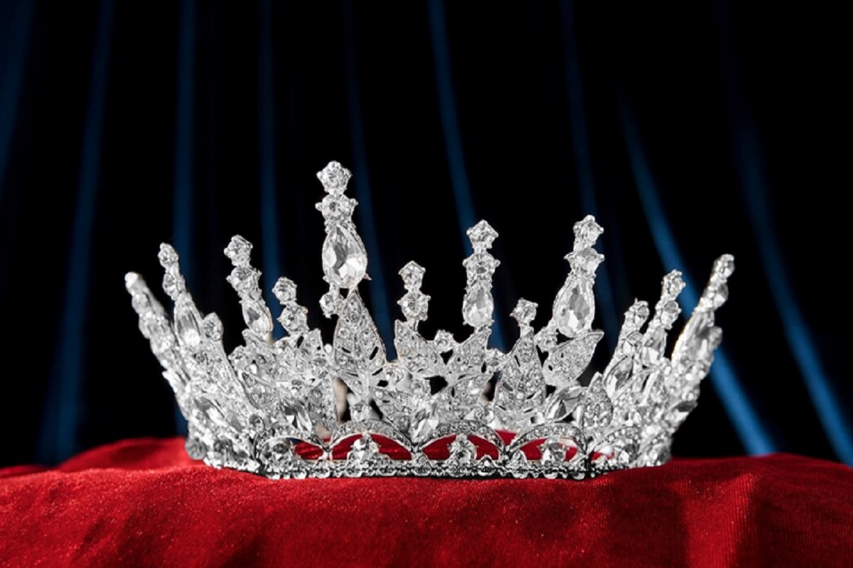 Aaj Ka Sona Chandi Bhav: चांदी ने फिर बना दिया नया रिकॉर्ड, भाव 2.07 लाख प्रति किलो के पार