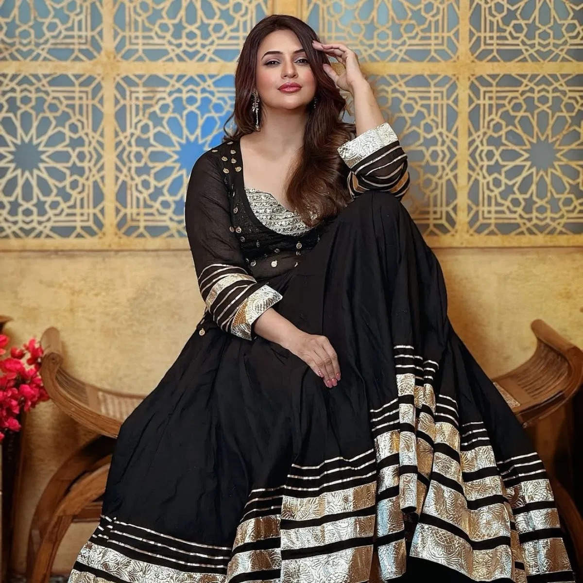 Divyanka Tripathi Birthday: प्यार पाने की ऐसी चाहत, काले जादू का लिया सहारा, ब्रेकअप के बाद इतनी टूट चुकी थी ये एक्ट्रेस 2 Whatsapp Image 2025 12 14 At 11.26.59 Am