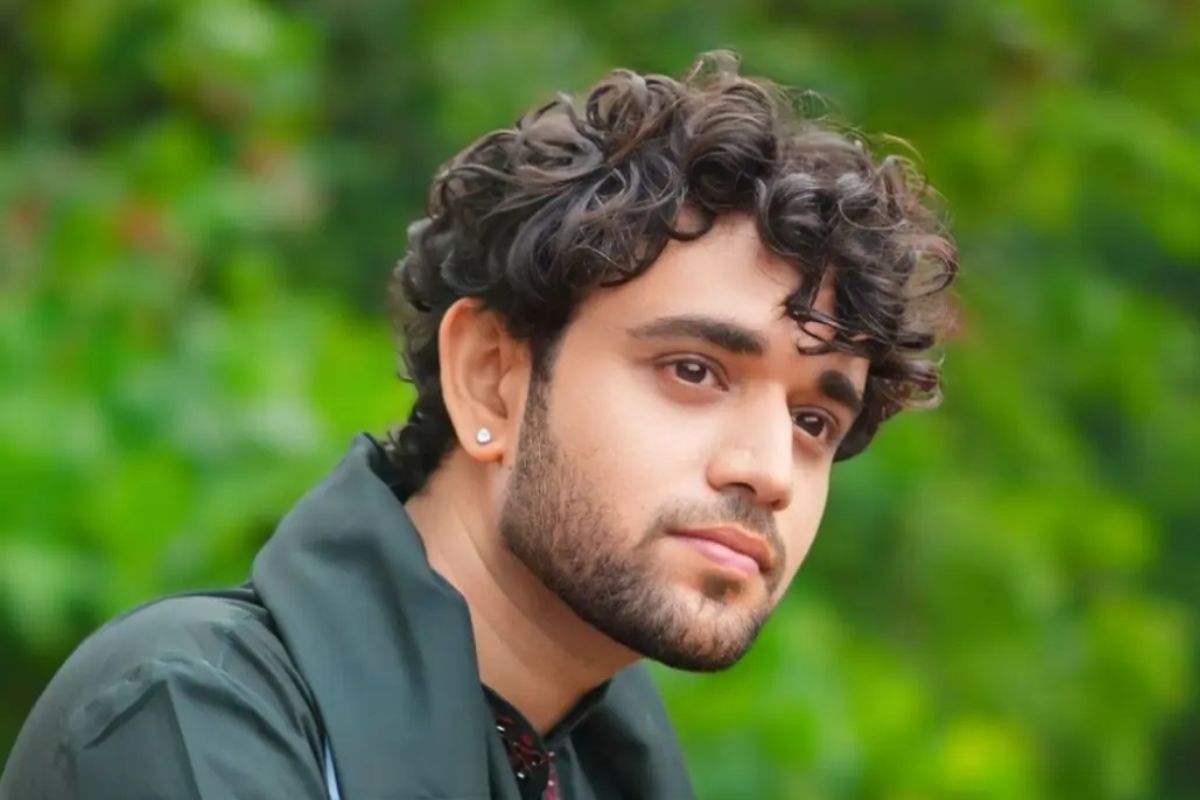 Yeh Rishta Kya Kehlata Hai Twist: अपनी ही सगाई से गायब होगा अभीर, फिर से कियारा को मिलेगा धोखा? पोद्दार हाउस में होगी नये शख्स की एंट्री