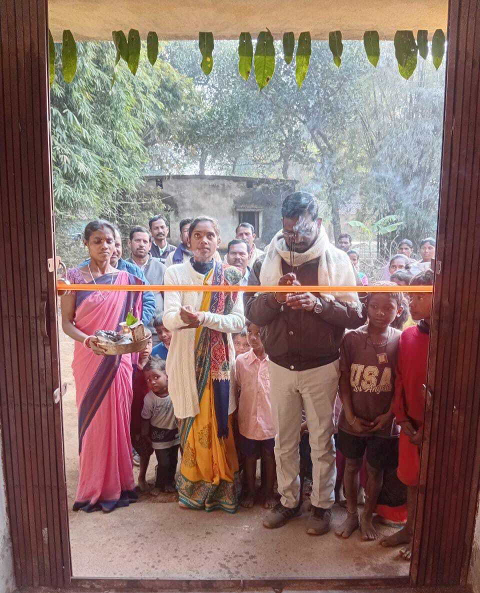 आंगनबाड़ी केंद्र भवन का उदघाटन