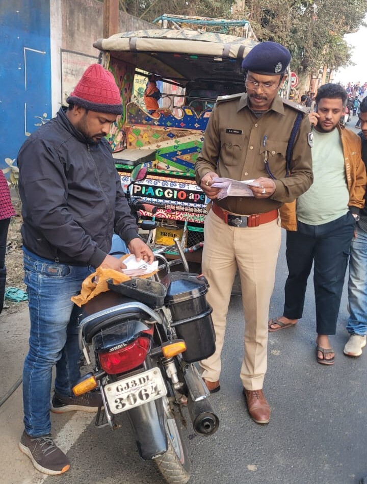 जल्द ही बॉडी वॉर्न कैमरे से लैस होगी बांका की ट्रैफिक पुलिस