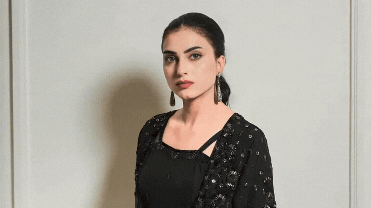 Farrhana Bhatt: बिग बॉस 19 की फेम फरहाना भट्ट पर भड़के फैंस, सोशल मीडिया पर हुईं ट्रोल