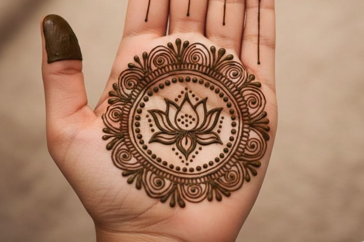 centre lotus mehndi design