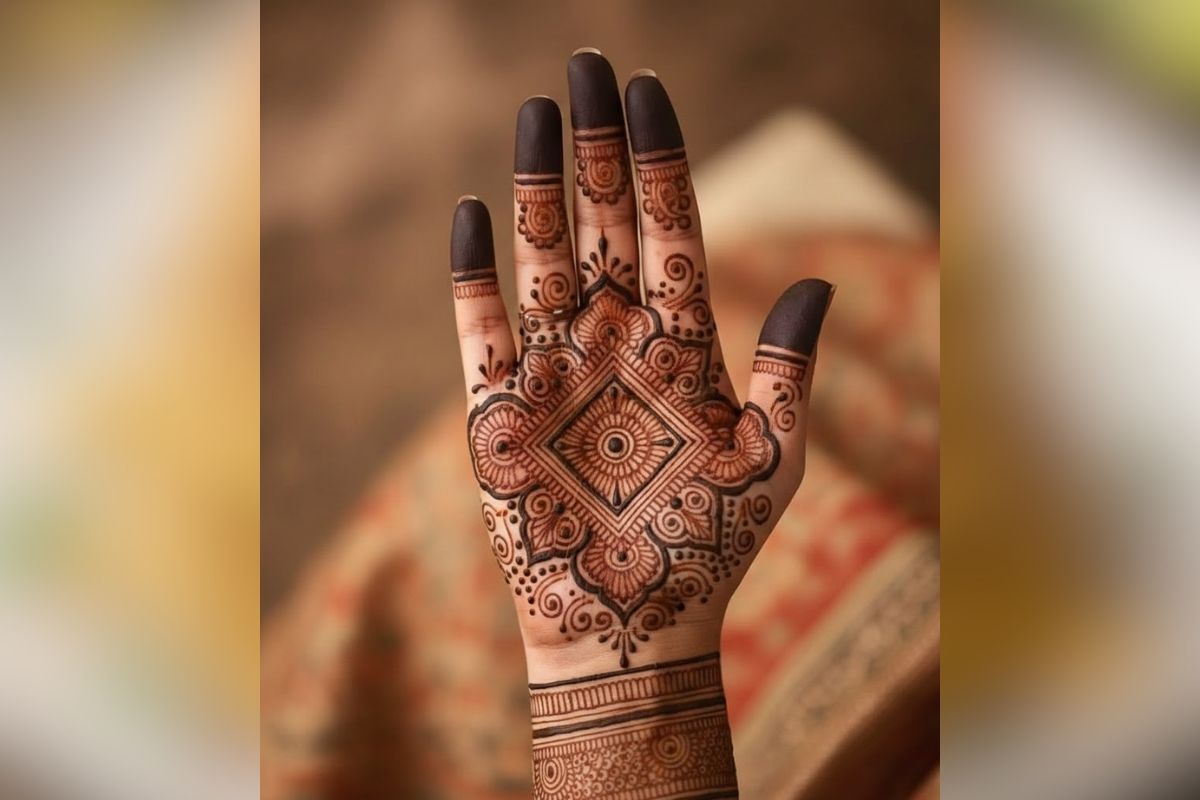Front Hand Square Mehndi