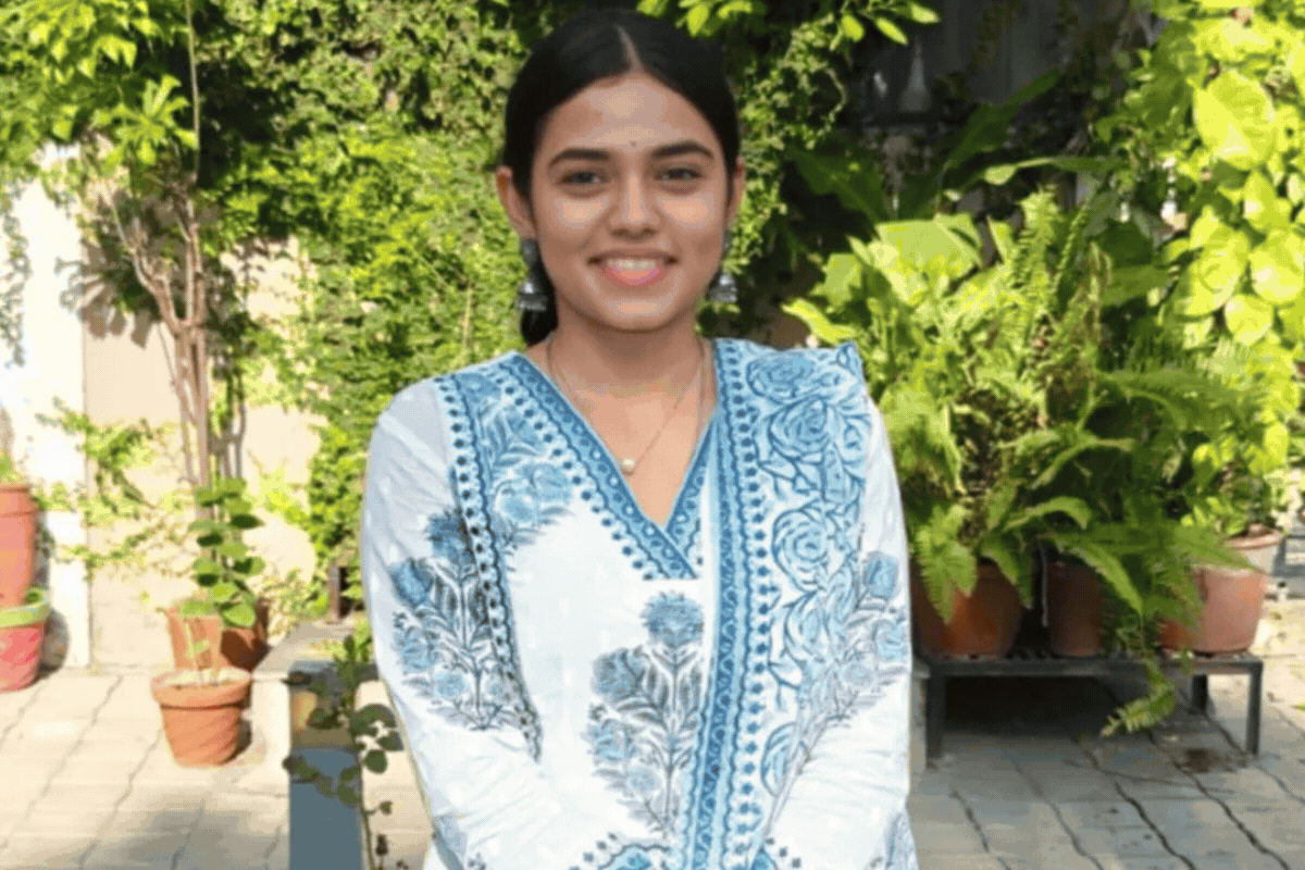 मां के अधूरे सपने को बनाया अपना लक्ष्य, दीक्षा ने UPSC में हासिल की AIR 44