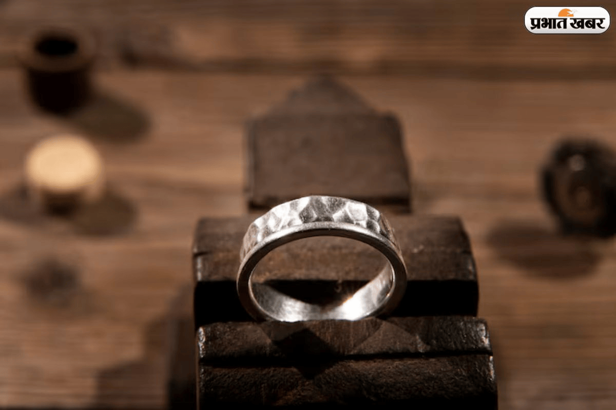 डॉलर की दादागिरी और महंगा तेल, जानिए क्यों इस हफ्ते निकला सोने-चांदी का दम?