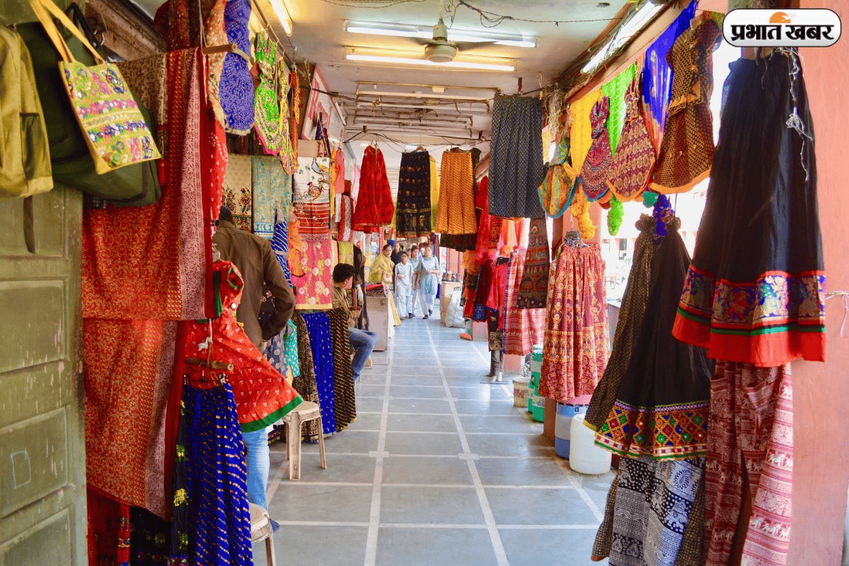 देसी कारीगरी का विदेशी जलवा, हस्तशिल्प और कपड़ों की डिमांड में भारी उछाल