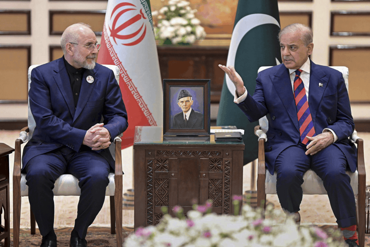 ट्रंप की धमकी पर ईरान का पलटवार, गालिबाफ बोले- नए कार्ड खोलेंगे