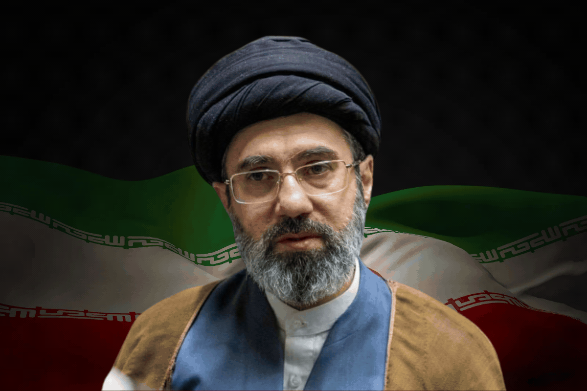 ईरान के सुप्रीम लीडर मोजतबा खामेनेई का चेहरा-होंठ झुलसे, हाथ-पैर के हुए कई ऑपरेशन; प्लास्टिक सर्जरी की तैयारी