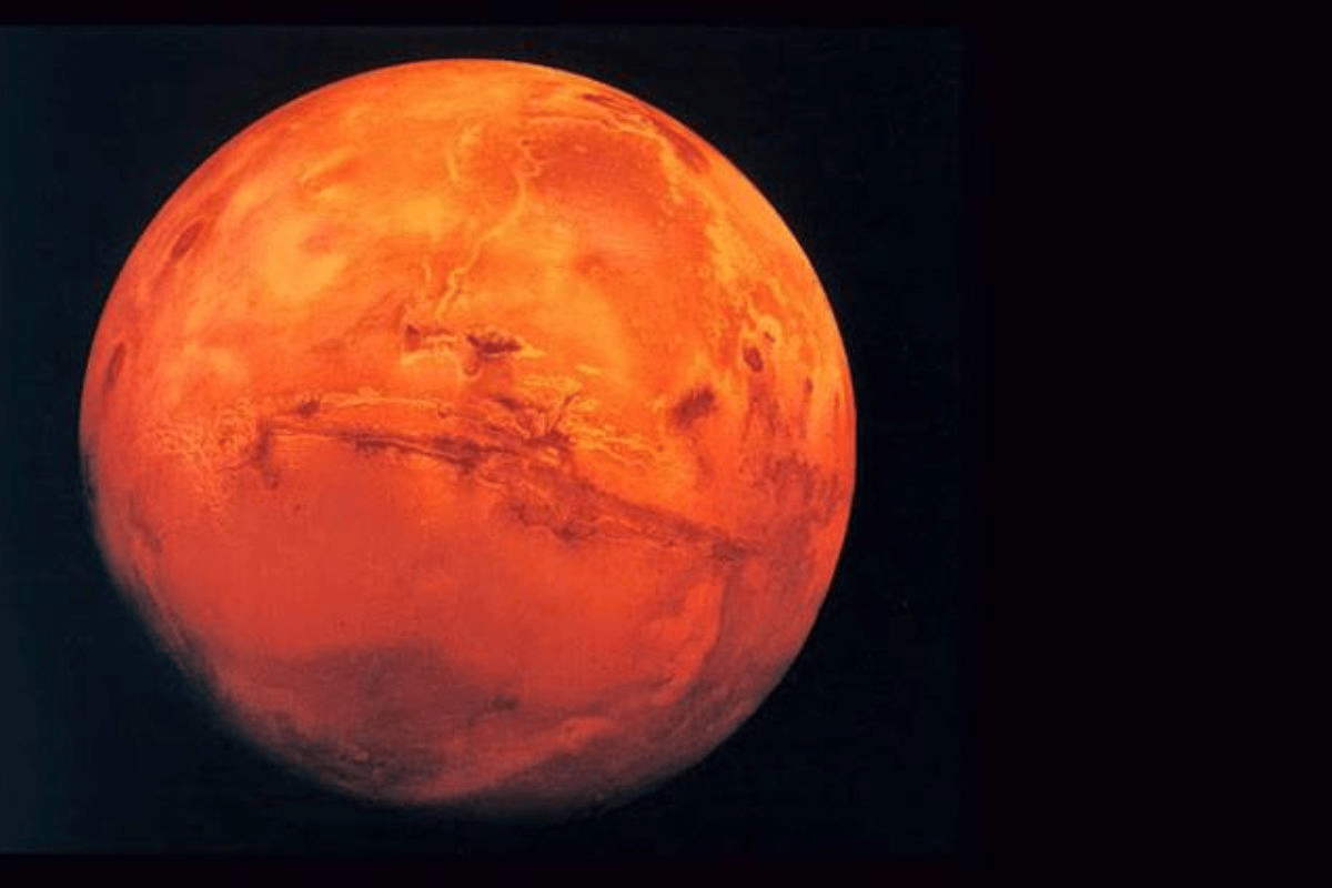 कुंडली में पीड़ित मंगल बन सकता है गंभीर रोगों का कारण, जानिए खतरनाक संकेत और उपाय