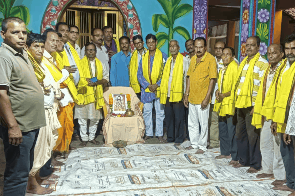 खरसावां के बासंती मंदिर में श्रद्धा के साथ मनाई गई भगवान परशुराम जयंती