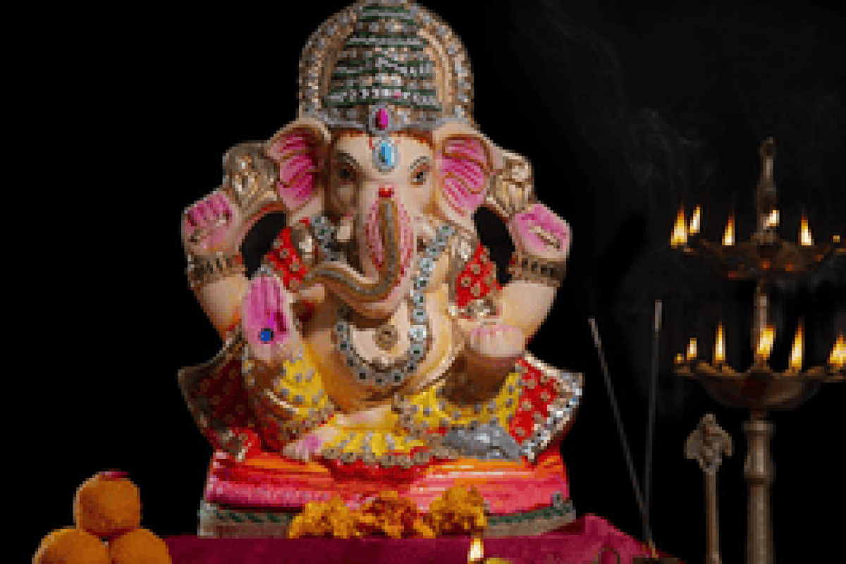 वैशाख का विनायक चतुर्थी व्रत कल, जानिए पूजा विधि, शुभ मुहूर्त और गणेश जी की आरती