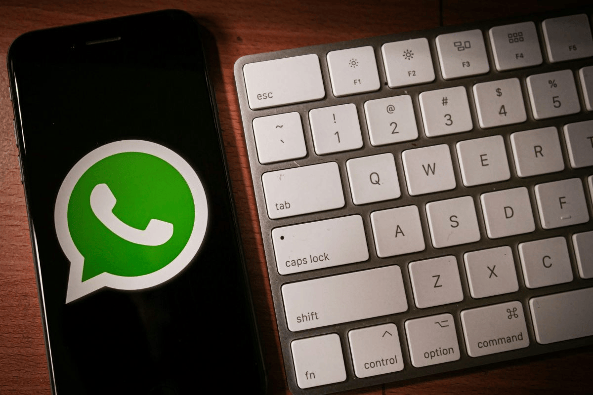 WhatsApp में मिल सकता है Facebook Messenger जैसे नोटिफिकेशन बबल, कंपनी ने शुरू की टेस्टिंग