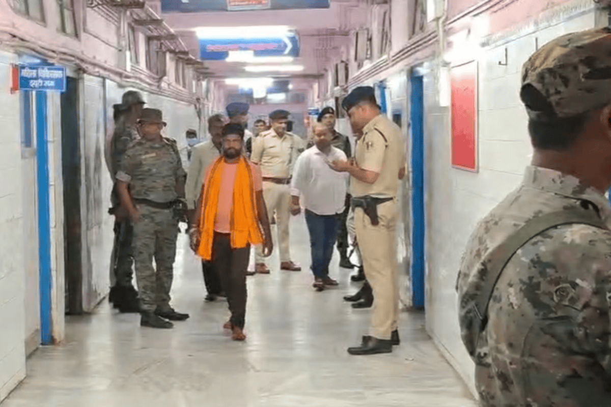 भागलपुर शूटआउट: सरकारी अधिकारी का मर्डर करने वाले का एनकाउंटर, पुलिस ने सीने में मारी गोली, तीन जवान भी घायल