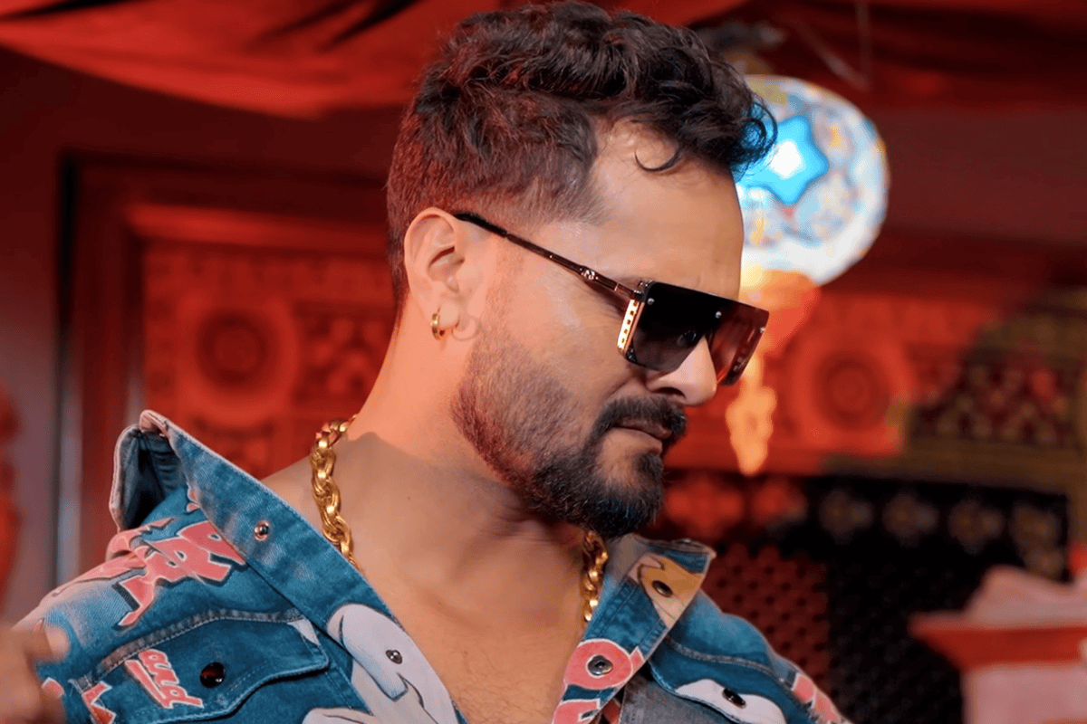 खेसारी का गाना ‘ठुमका ठुमका’ वायरल, नीलम गिरी की अदाओं ने फैंस को किया घायल