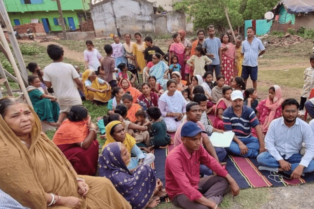 नोवामुंडी प्रखंड के महुदी पंचायत में ग्रामसभा आयोजित, कई विकास प्रस्ताव पारित