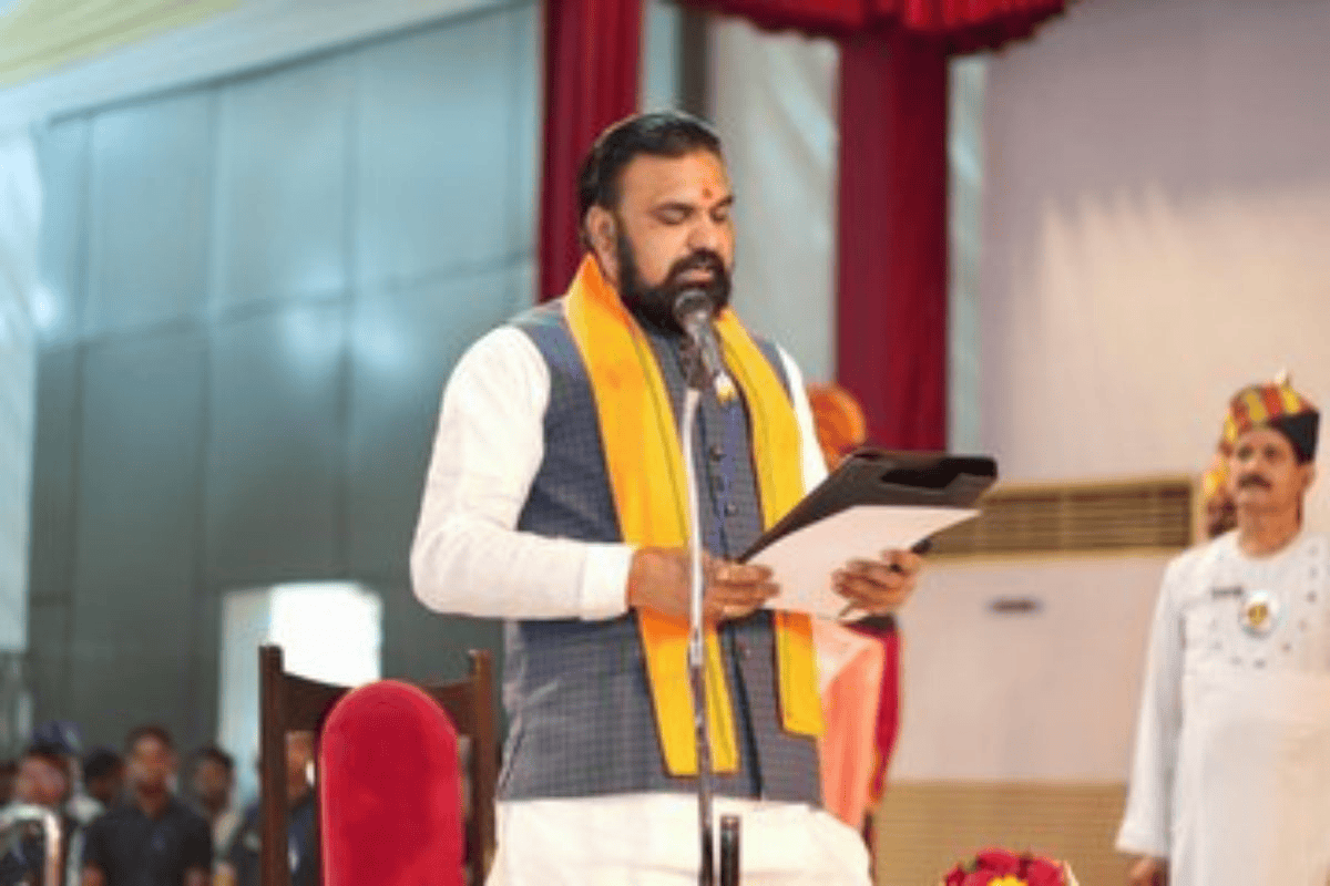सम्राट के पास रहेगा गृह विभाग या JDU के खाते में जाएगा? समझिए ‘योगी मॉडल’ वाला  ‘सुपर CM’ फॉर्मूला