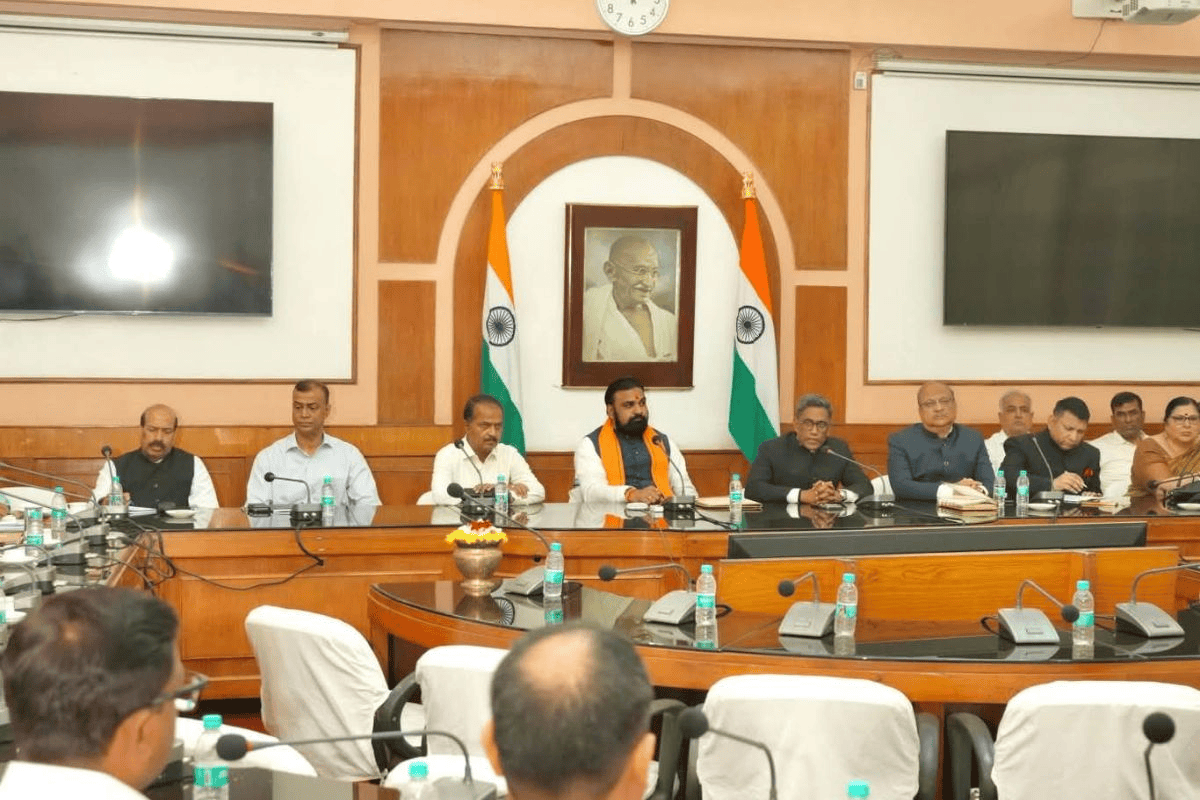 सम्राट सरकार की आज होगी पहली कैबिनेट बैठक, PM मोदी से मिलते ही एक्शन में