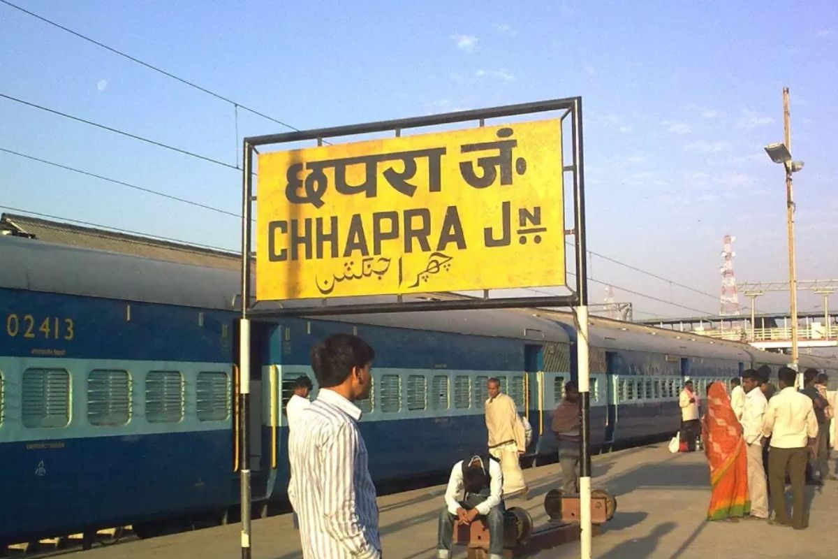 छपरा से दिल्ली जाना हुआ आसान, आज नई साप्ताहिक एक्सप्रेस को हरी झंडी दिखाएंगे सीएम सम्राट और रेल मंत्री, जानें रूट और टाइमिंग छपरा से दिल्ली जाना हुआ आसान, आज नई साप्ताहिक एक्सप्रेस को हरी झंडी दिखाएंगे सीएम सम्राट और रेल मंत्री, जानें रूट और टाइमिंग