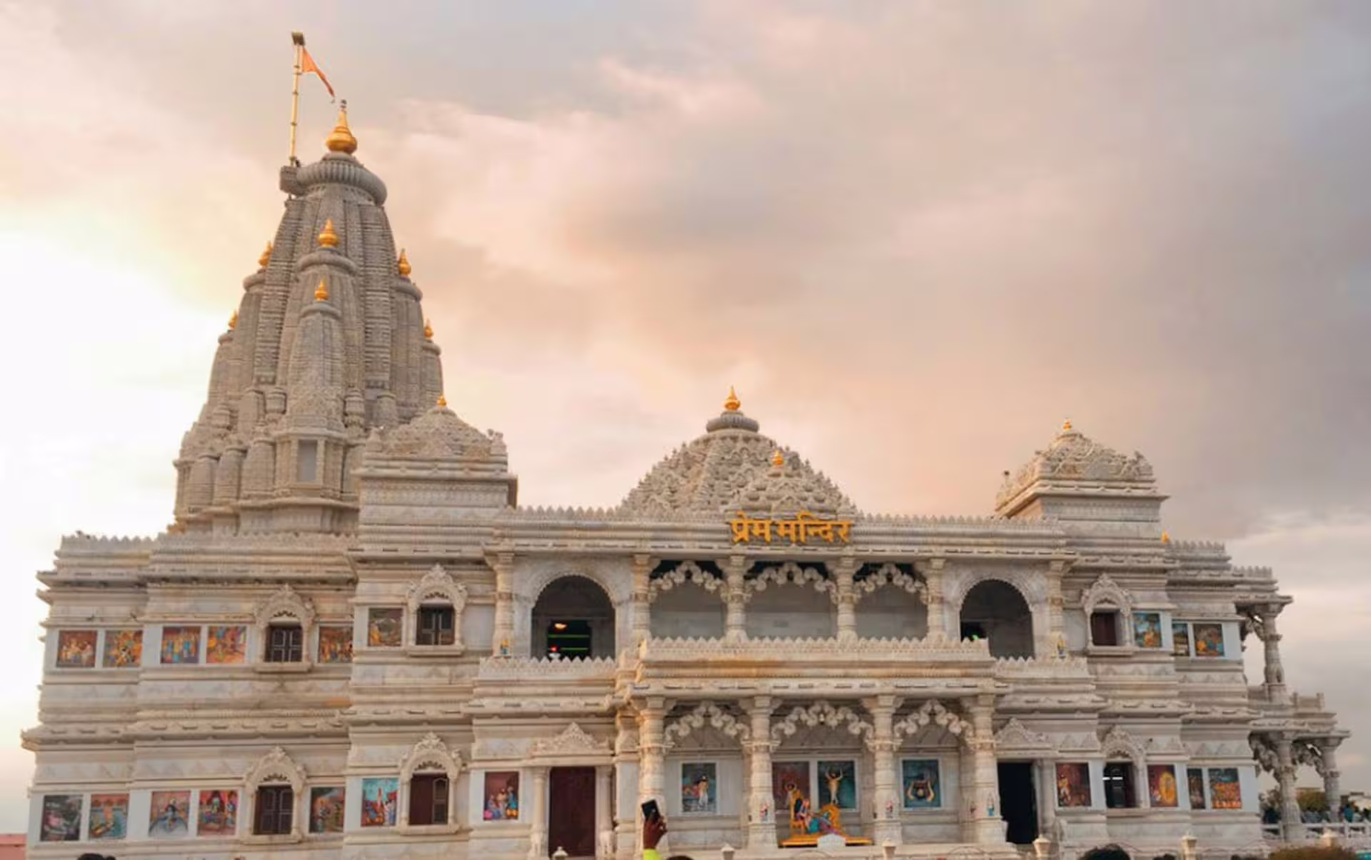 Vrindavan Temples and Ghats Temples and ghats in Vrindavan Uttar Pradesh