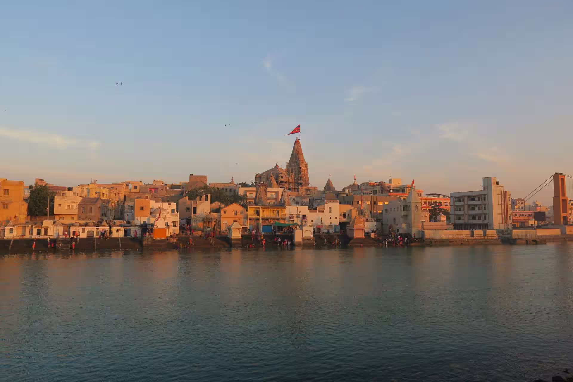 Dwarkadhish Temple architecture in Mathura