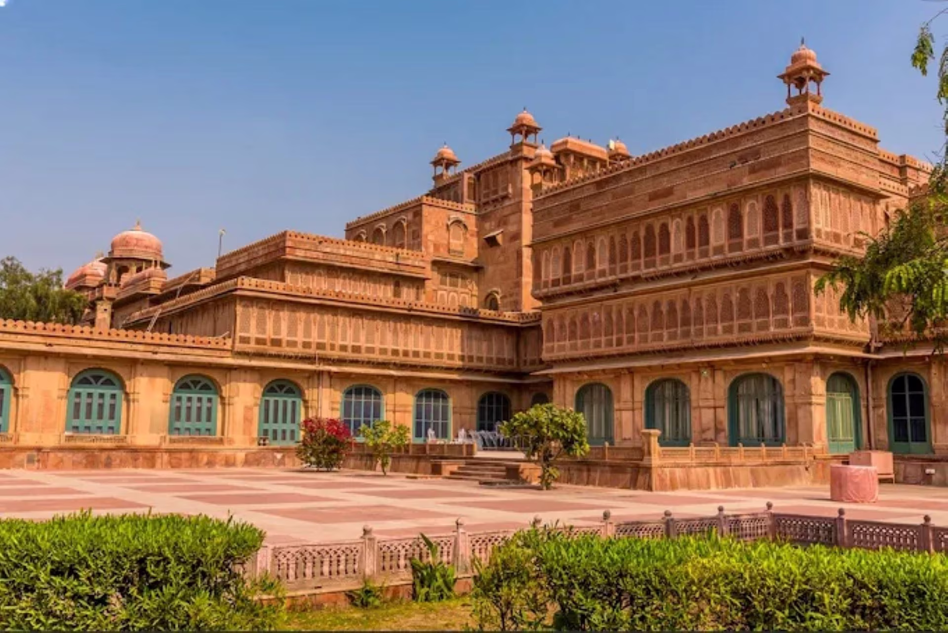 the-laxmi-niwas-palace-bikaner The Laxmi Niwas Palace