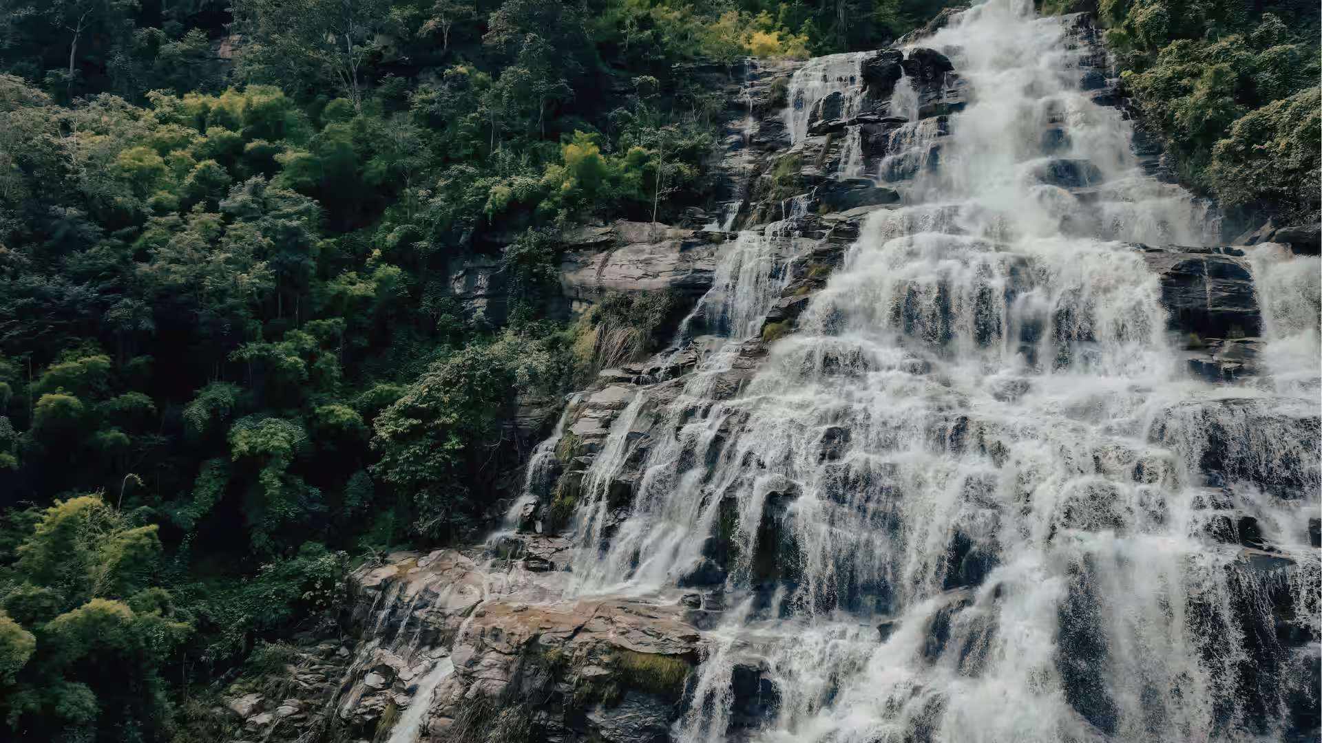 Jana Waterfall in Manali