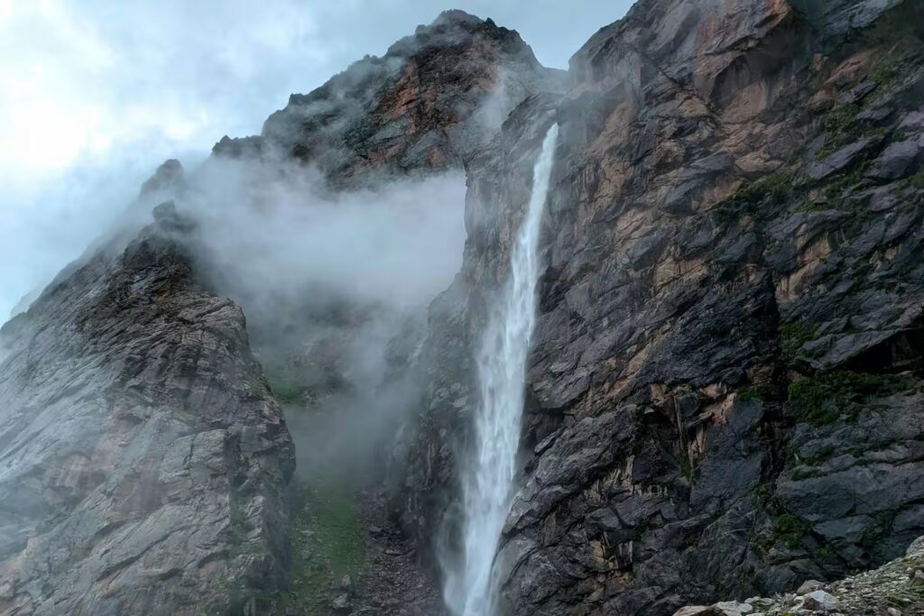 Vasudhara Falls in Uttarakhand Vasudhara Falls in Uttarakhand