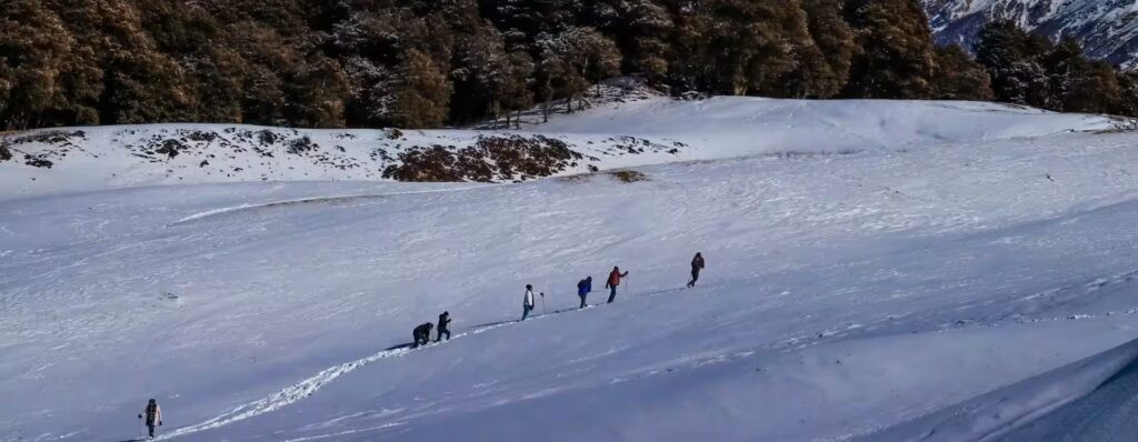 Skiing in Auli