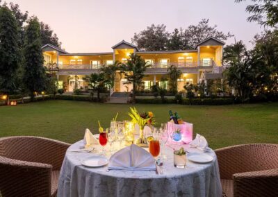 Tiger’s Den Resort Exterior Seating