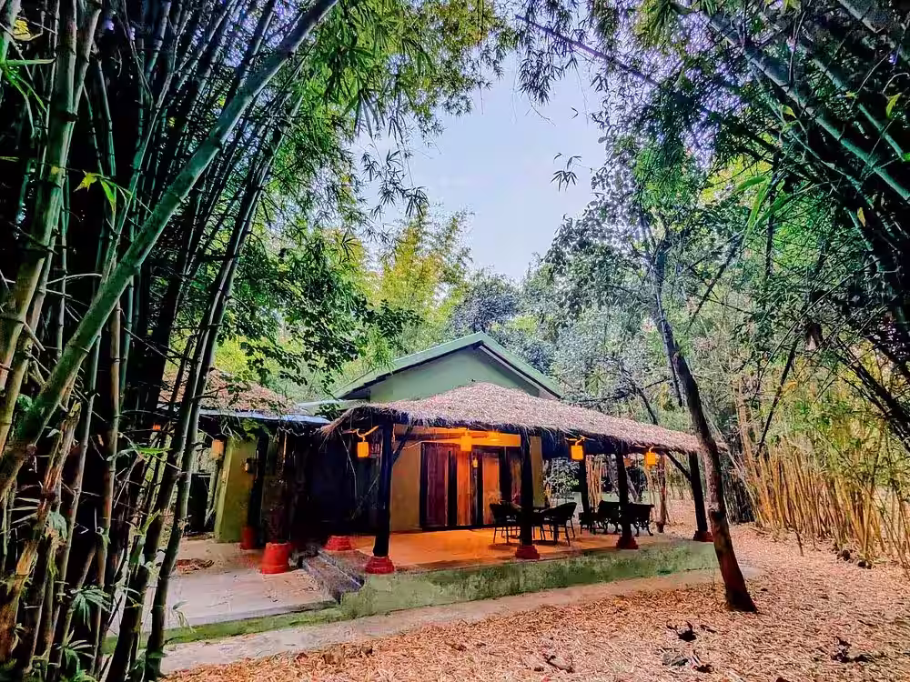 SYNA Tiger Resort Luxury Cottage Exterior