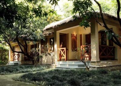 Tiger Camp Resort Cottage Exterior