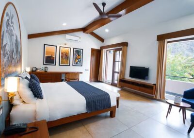 Corbett River Creek Bedroom