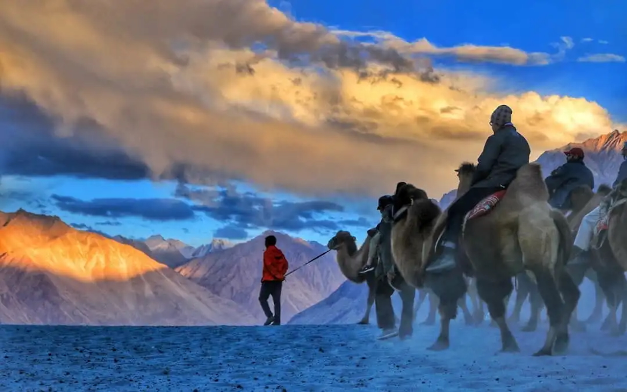 Leh to Diskit / Hunder (Nubra Valley) via Khardung La and back