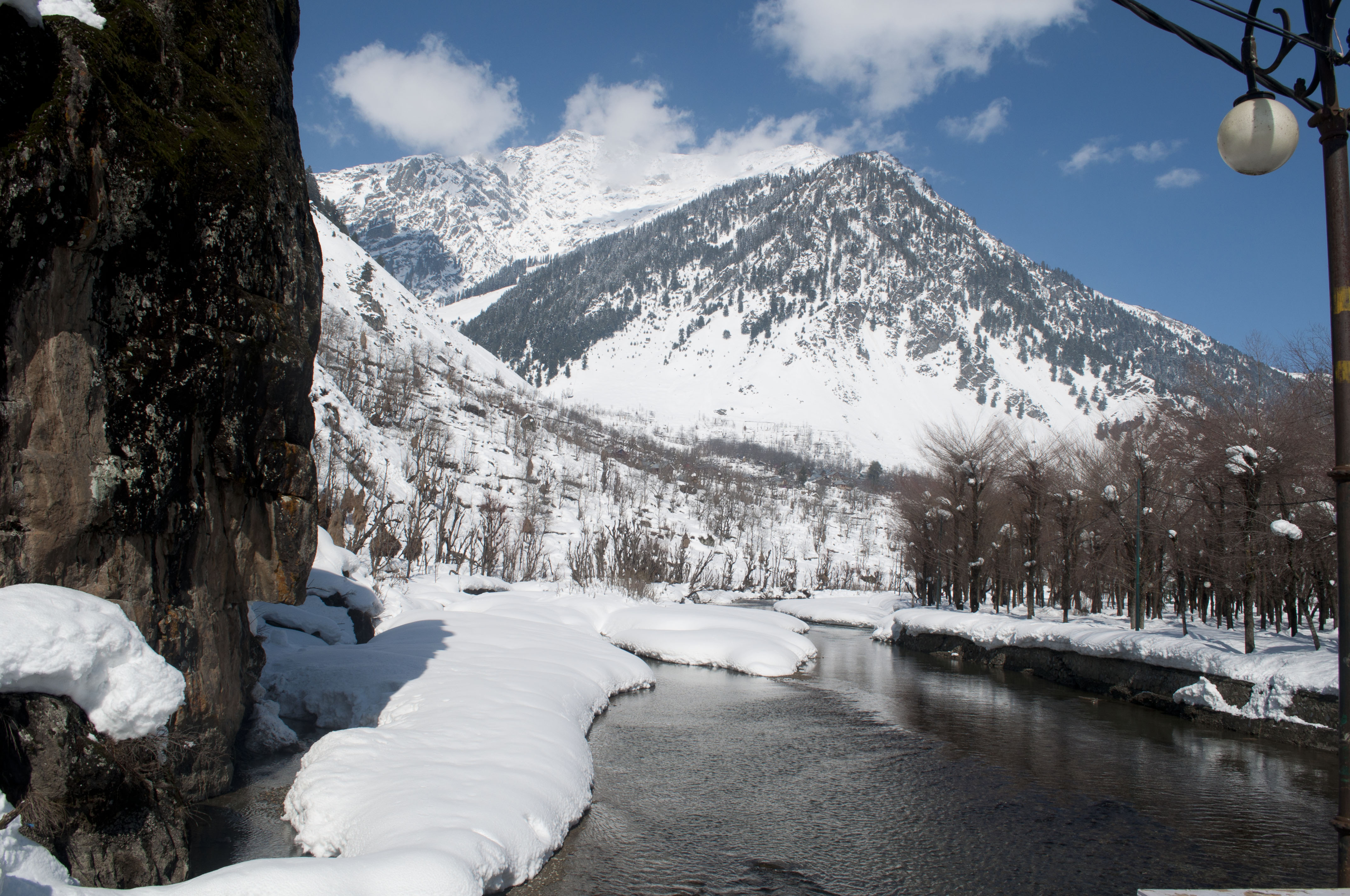 Srinagar to Pahalgam