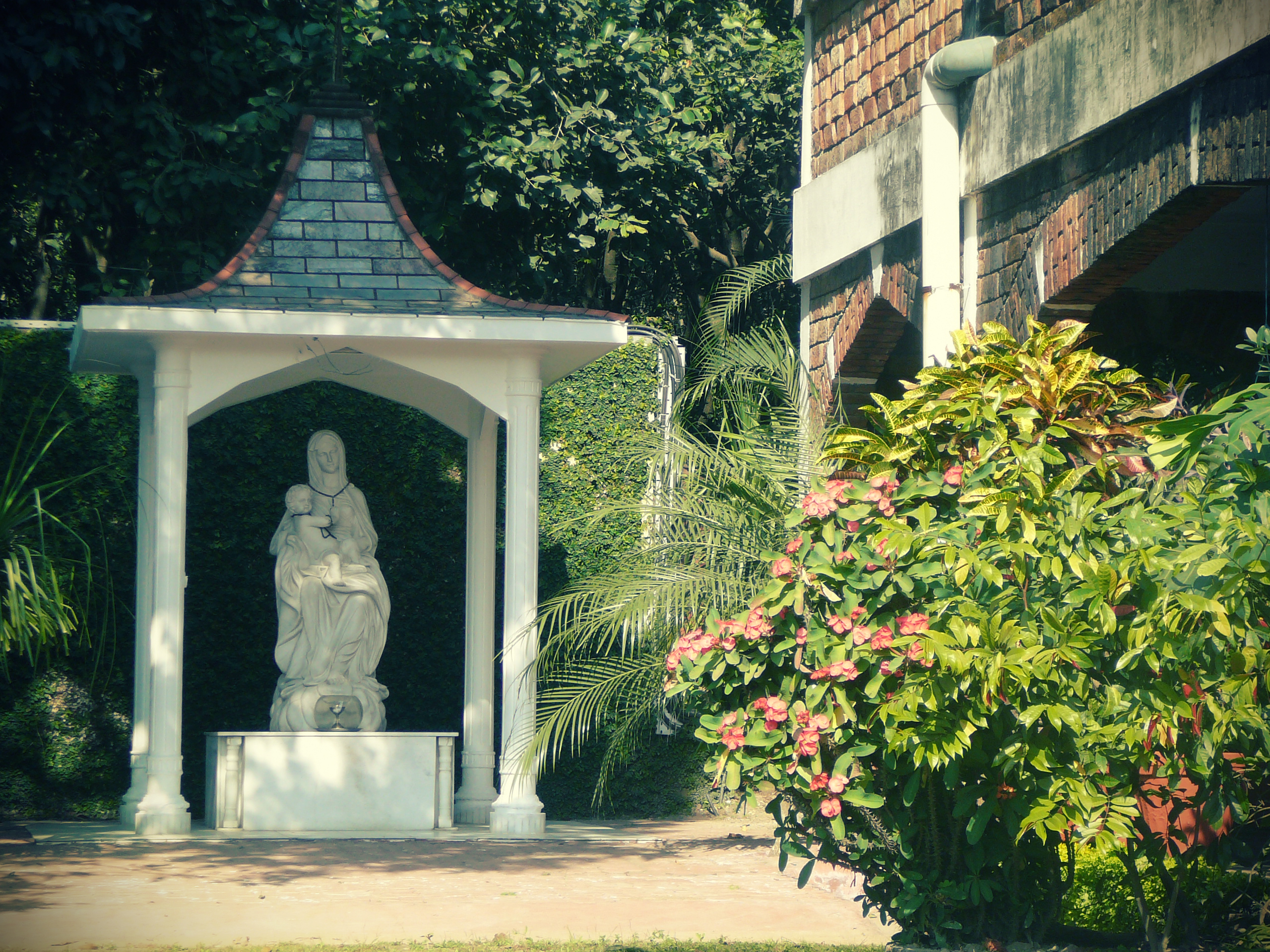 Swami Rama Sadhaka Grama