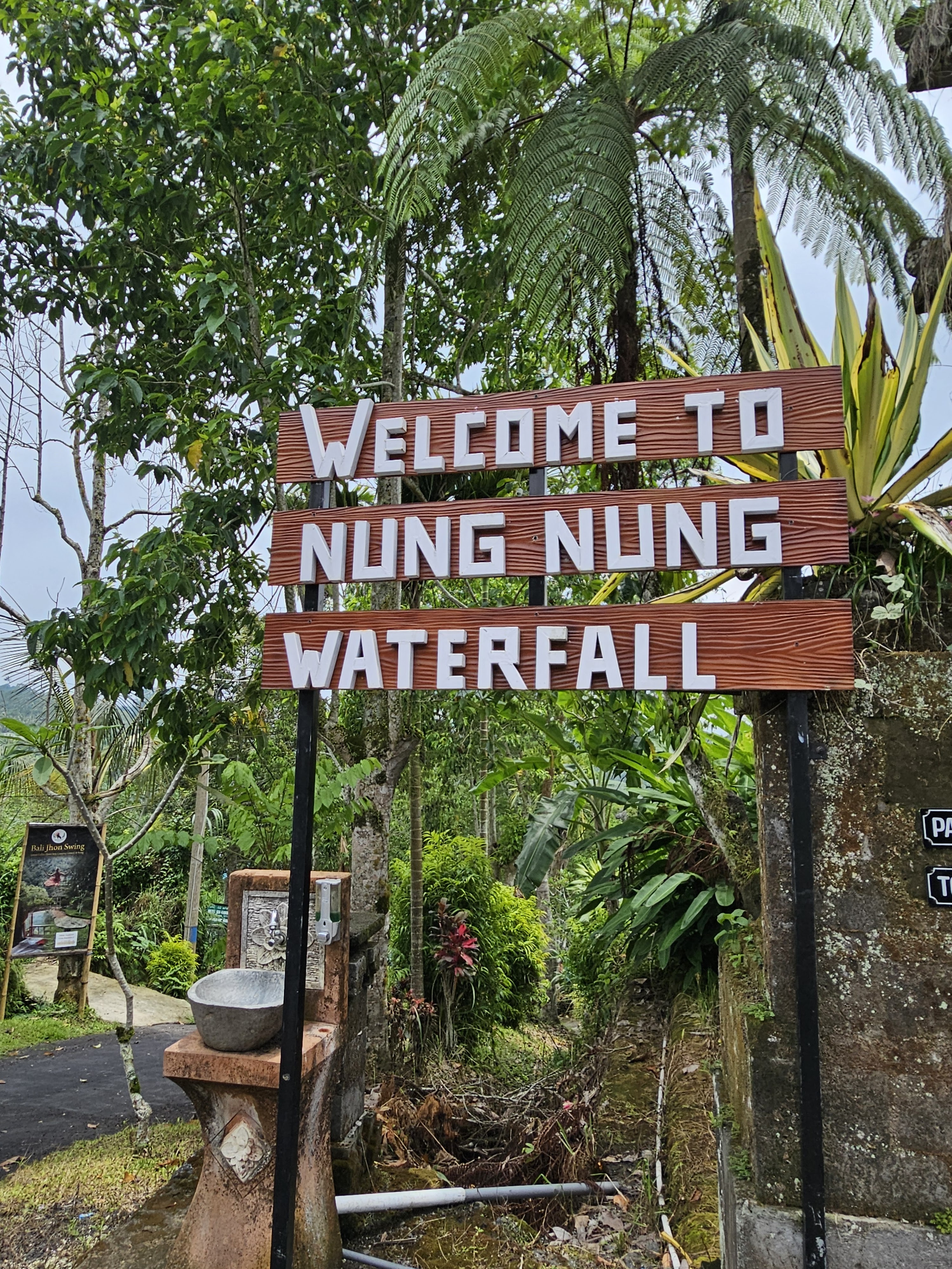 Nungnung Waterfall