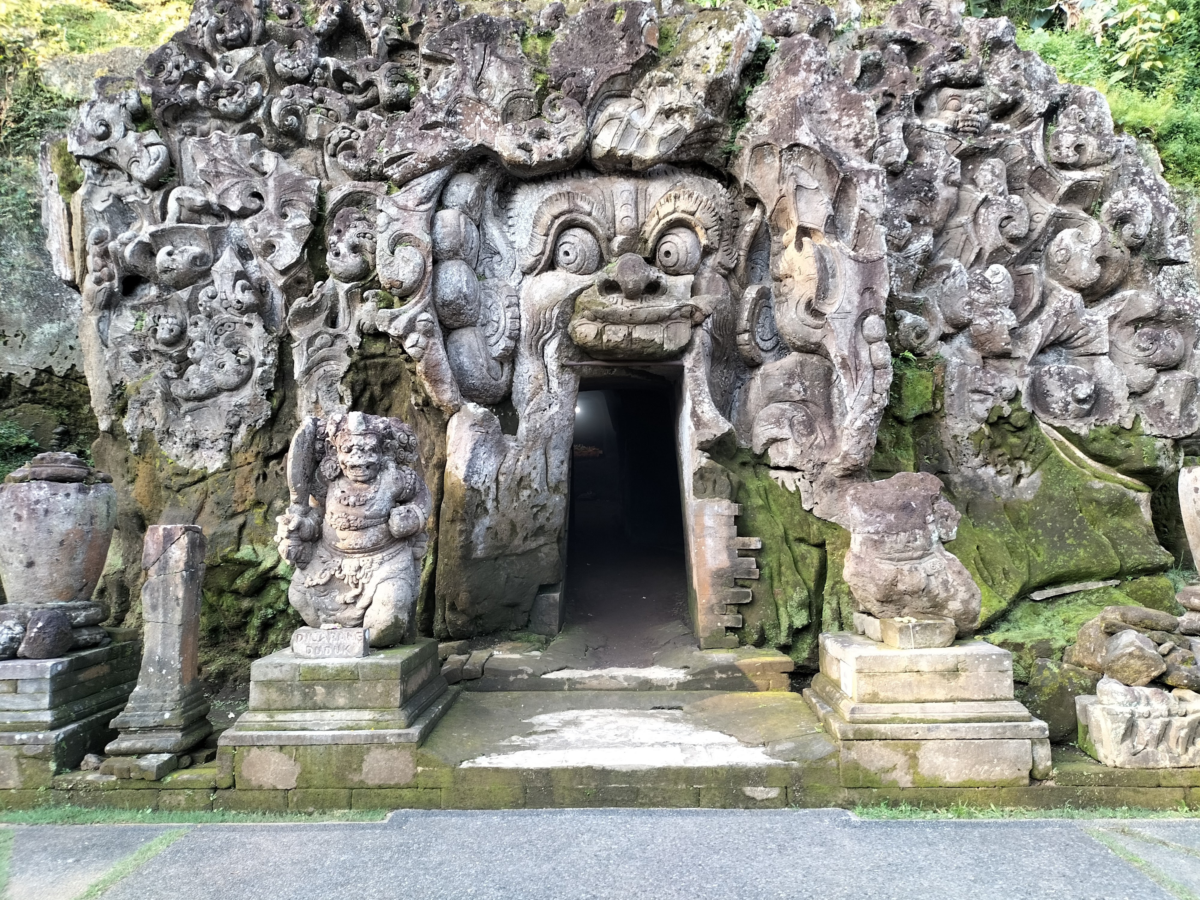 Pura Goa Gajah