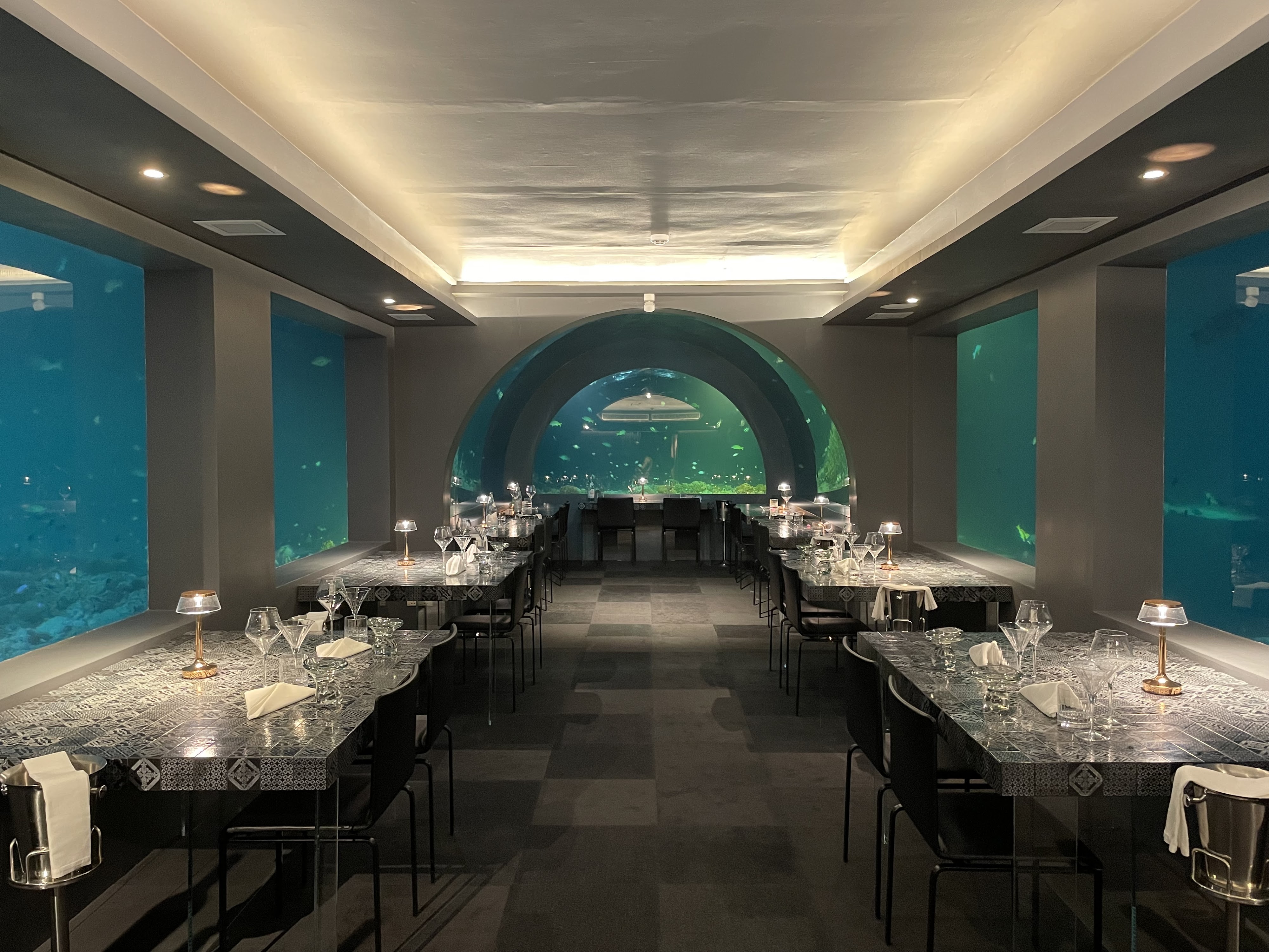 H20 Underwater Restaurant